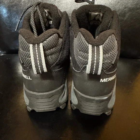 Merrell Women's Thermo Chill 2 Mid Waterproof black boot size 7.5 - Picture 2 of 6